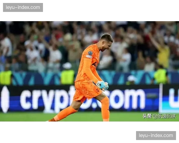 门将的视角:里尔门将舍瓦利耶谈在混合防守中指挥防线的心得
